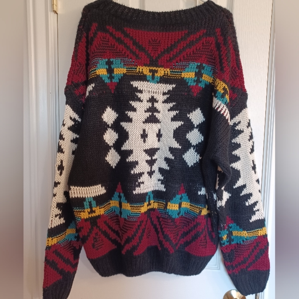 Aztec Sweater - Picture 4 of 7